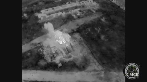 Наши бойцы продолжают давить хохлов!