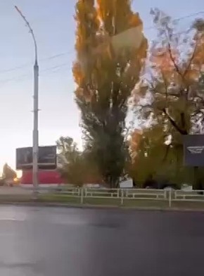 Херсон, короткая сводка.. Утром в районе набережной были слышны громкие звуки, похожие на артиллерийские разрывы, некоторые приняли их за работу РСЗО