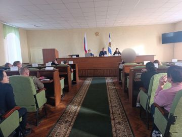 Профилактика, работа с семьями и патриотическое воспитание: о чем говорили на комиссии по делам несовершеннолетних