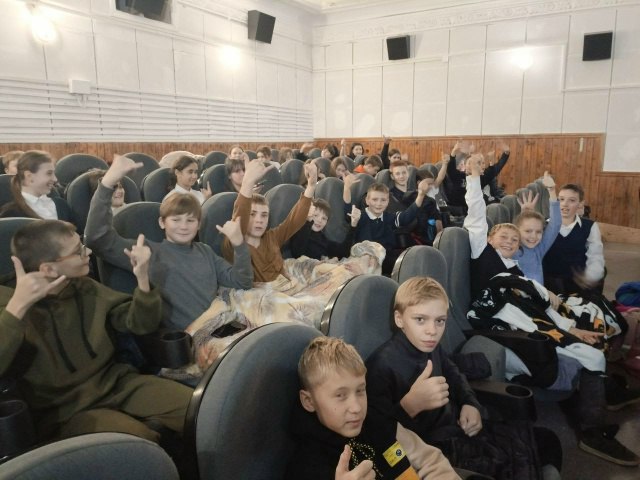 Урок мужества на большом экране: скадовские школьники посмотрели фильм «Солдатик» Урок мужества на большом экране: скадовские школьники посмотрели фильм «Солдатик»