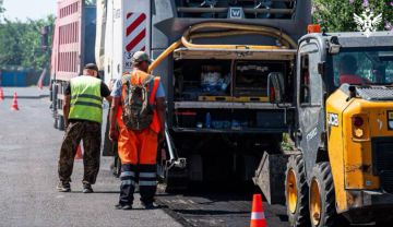 В Геническе начались дорожные работы на улице Суворова