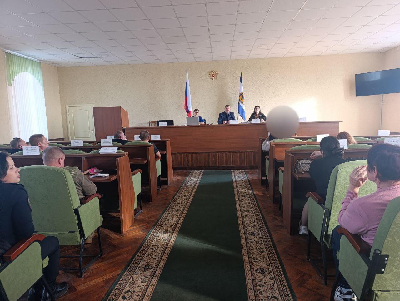 Профилактика, работа с семьями и патриотическое воспитание: о чем говорили на комиссии по делам несовершеннолетних