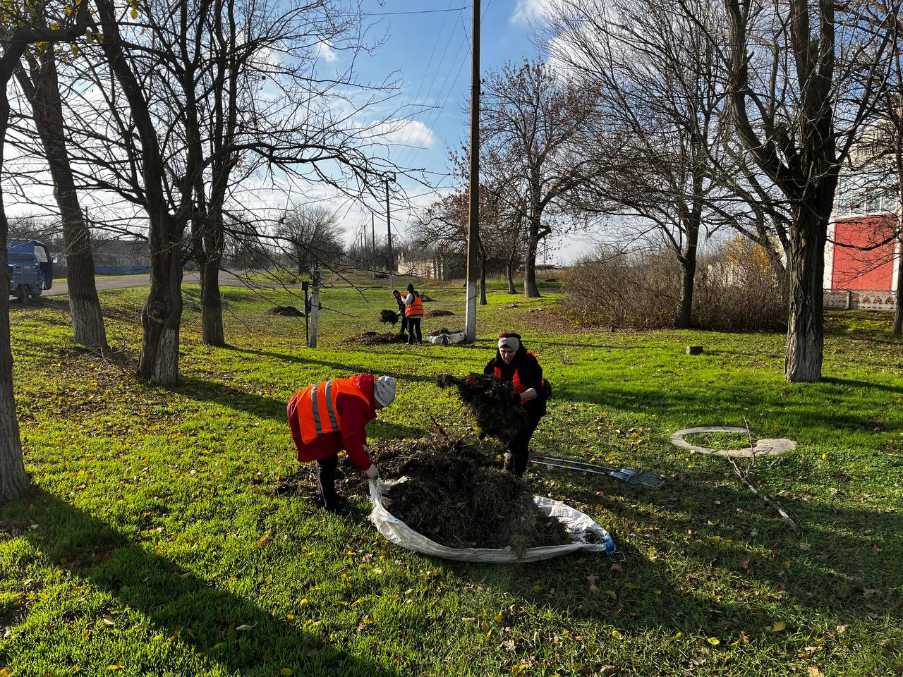 В Павловском ТО каждый день наводят порядок и дарят тепло В Павловском ТО каждый день наводят порядок и дарят тепло