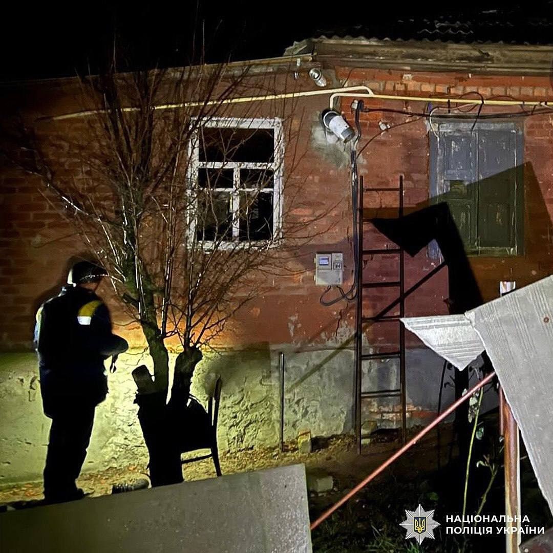 Балаклея после прилета.... Лет пятнадцать как-то проезжали этот город. Сколько же сил понадобится, средств, чтобы все это восстановить на всех территориях, где прошли боевые действия Балаклея после прилета.... Лет пятнадцать как-то проезжали этот город. Сколько же сил понадобится, средств, чтобы все это восстановить на всех территориях, где прошли боевые действия