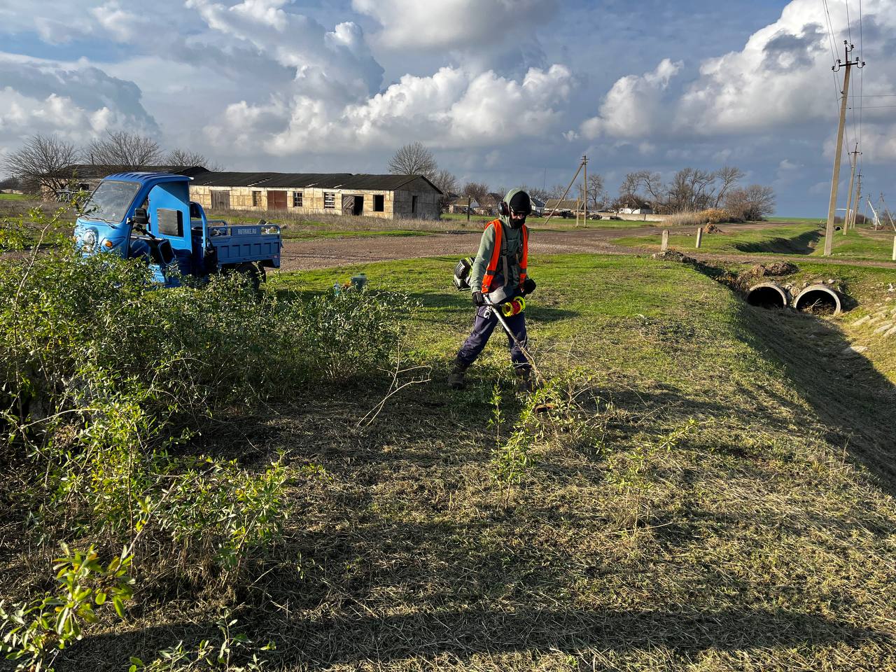 В Павловском ТО каждый день наводят порядок и дарят тепло В Павловском ТО каждый день наводят порядок и дарят тепло