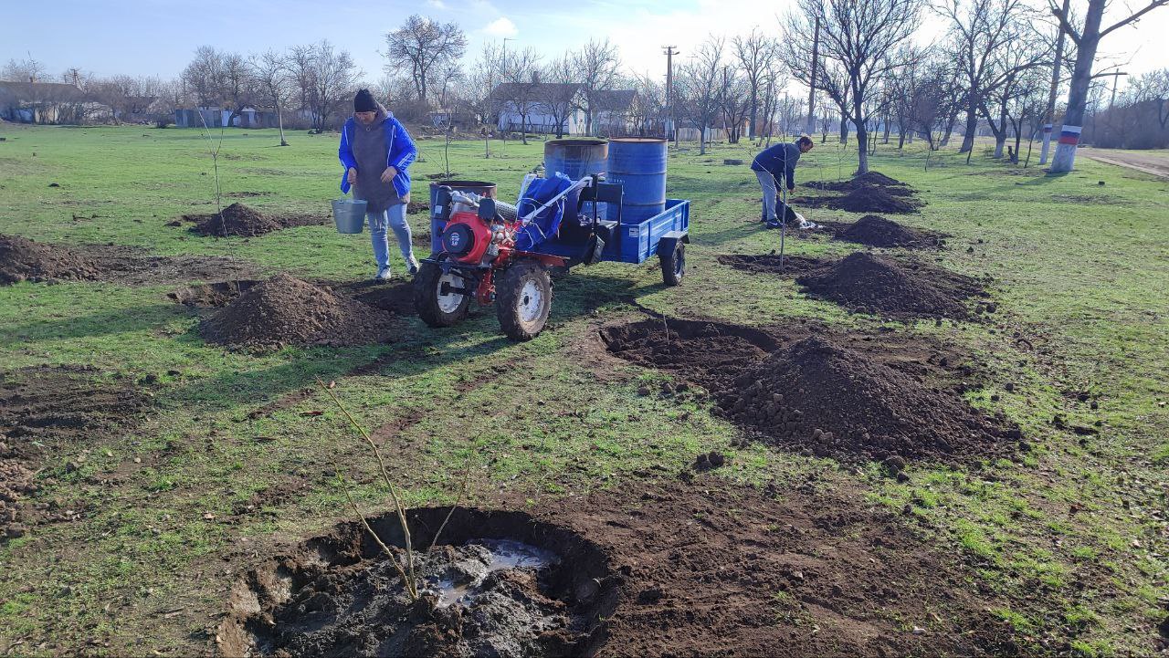 В селе Партизаны Вольновского территориального отдела прошла акция под названием «Память прошлого», В селе Партизаны Вольновского территориального отдела прошла акция под названием «Память прошлого»,