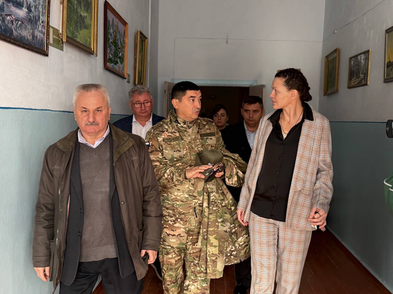 Энвер Абдураимов: Встретился с участниками проекта Единой России «Киносреда» и провел урок мужества для школьников Александровки Энвер Абдураимов: Встретился с участниками проекта Единой России «Киносреда» и провел урок мужества для школьников Александровки