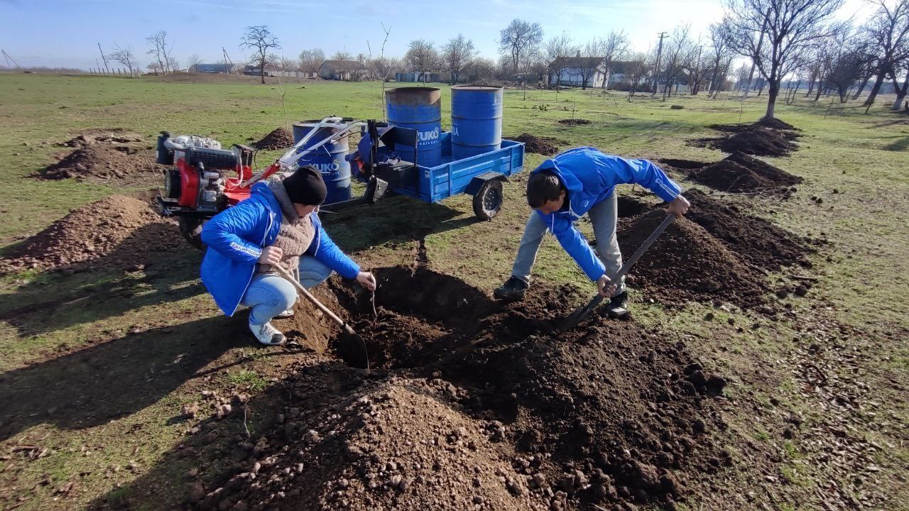 В селе Партизаны Вольновского территориального отдела прошла акция под названием «Память прошлого», В селе Партизаны Вольновского территориального отдела прошла акция под названием «Память прошлого»,