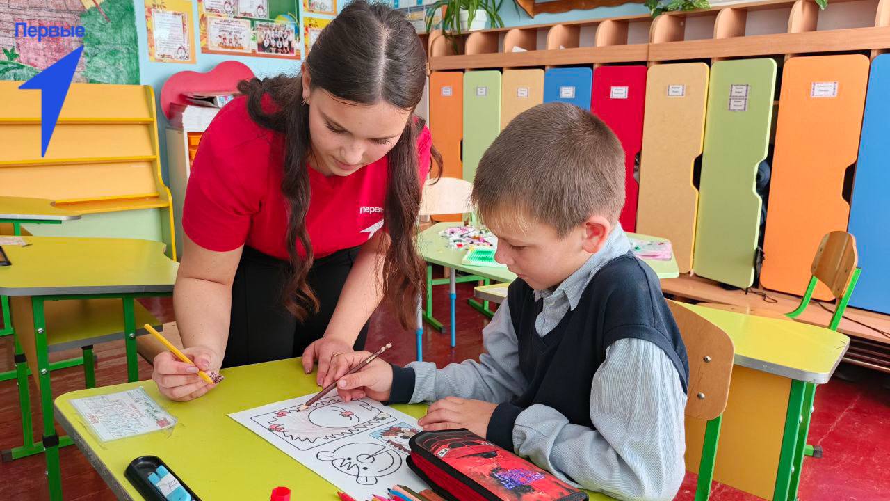 Первые Строгановской школы провели творческий урок для третьеклассников Первые Строгановской школы провели творческий урок для третьеклассников
