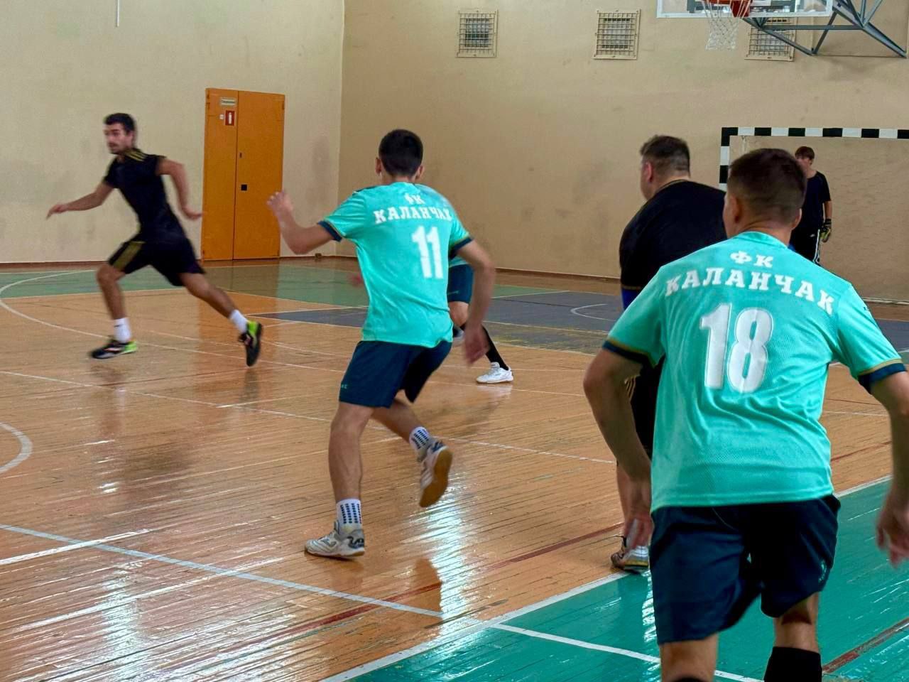 Каланчакские футболисты продемонстрировали силу духа и патриотизм на старте зимнего первенства! Каланчакские футболисты продемонстрировали силу духа и патриотизм на старте зимнего первенства!
