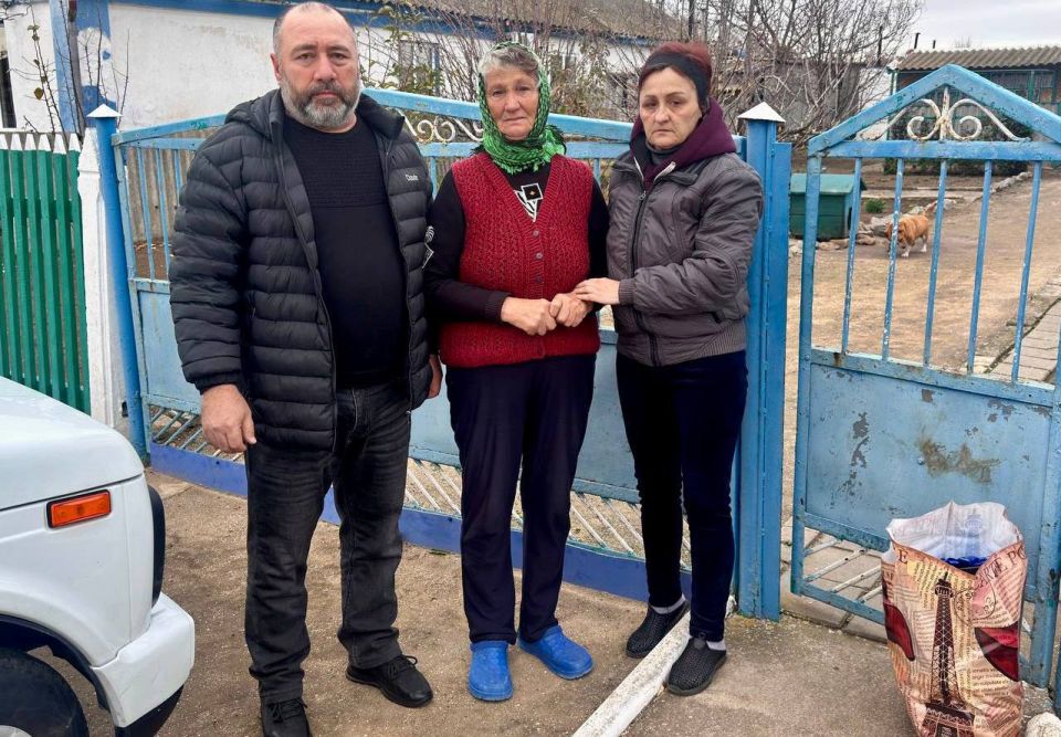 Депутат областной Думы от «Единой России» продолжает акцию по поддержке детей войны и семей участников СВО в Геническом округа Депутат областной Думы от «Единой России» продолжает акцию по поддержке детей войны и семей участников СВО в Геническом округа