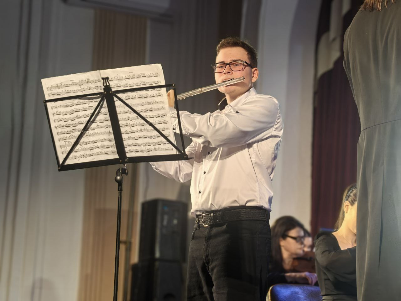 Владимир Сальдо: В Геническе прошёл финальный гала-концерт регионального проекта «Новая гармония 2025», раскрывающего наши юные музыкальные таланты Владимир Сальдо: В Геническе прошёл финальный гала-концерт регионального проекта «Новая гармония 2025», раскрывающего наши юные музыкальные таланты