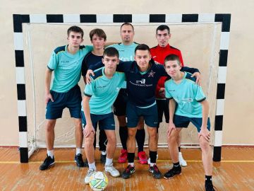 Каланчакские футболисты продемонстрировали силу духа и патриотизм на старте зимнего первенства!