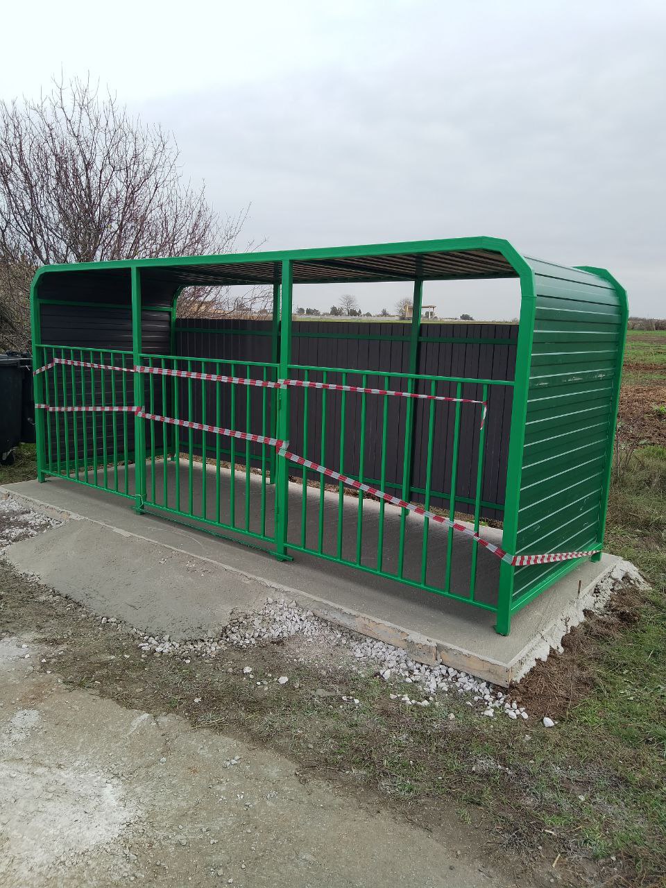 В Геническом округе продолжается работа по установке контейнерных площадок В Геническом округе продолжается работа по установке контейнерных площадок