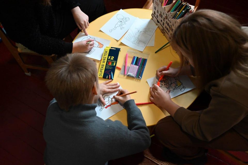 «Под книжным парусом»: в Скадовской детской библиотеке провели литературную викторину «Под книжным парусом»: в Скадовской детской библиотеке провели литературную викторину