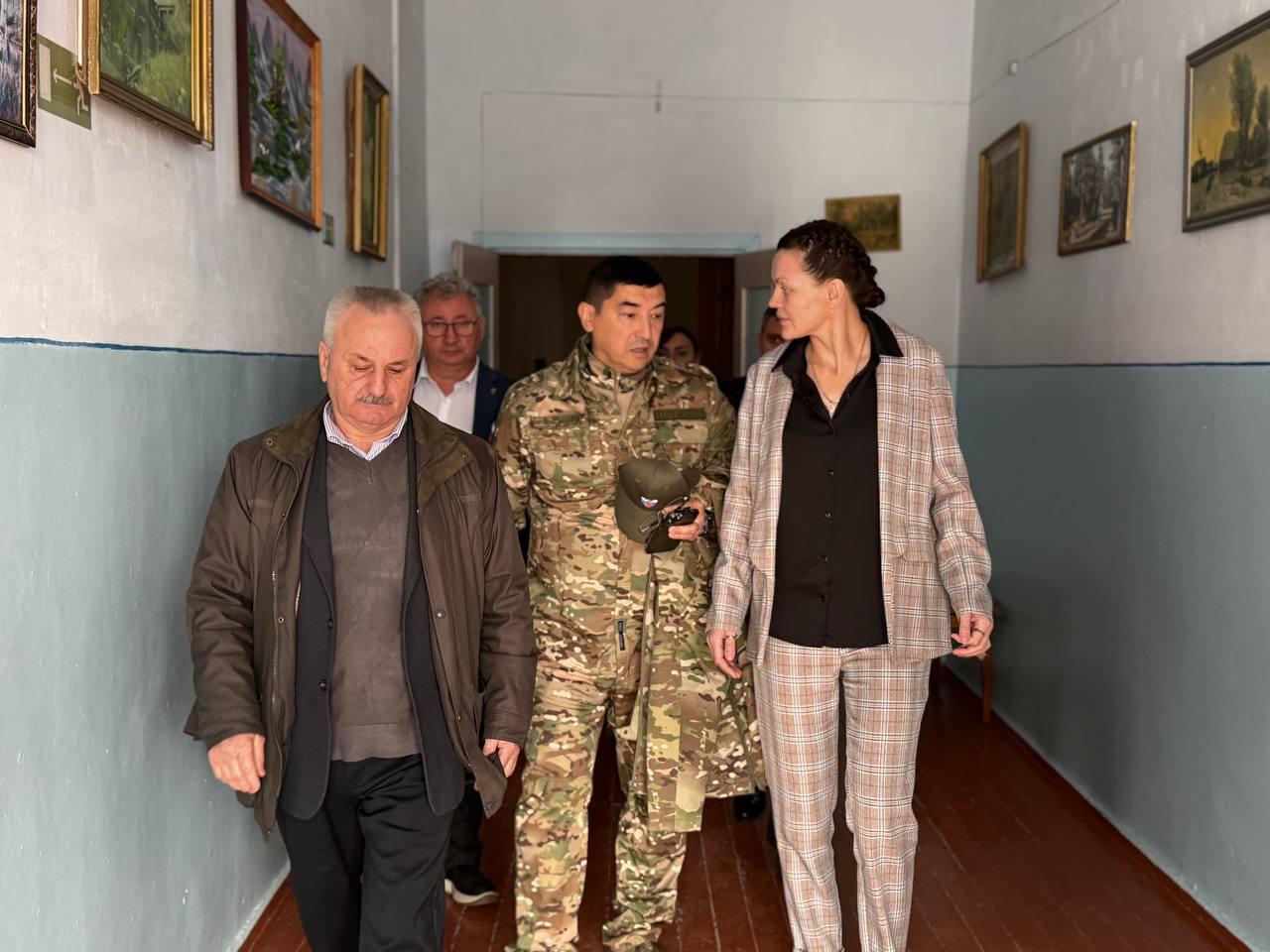 Владимир Сальдо: В селе Александровка Каланчакского округа прошла важная встреча со старшеклассниками Владимир Сальдо: В селе Александровка Каланчакского округа прошла важная встреча со старшеклассниками