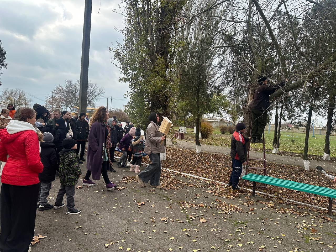 Юные экологи Херсонщины подарили птицам уютные скворечники Юные экологи Херсонщины подарили птицам уютные скворечники