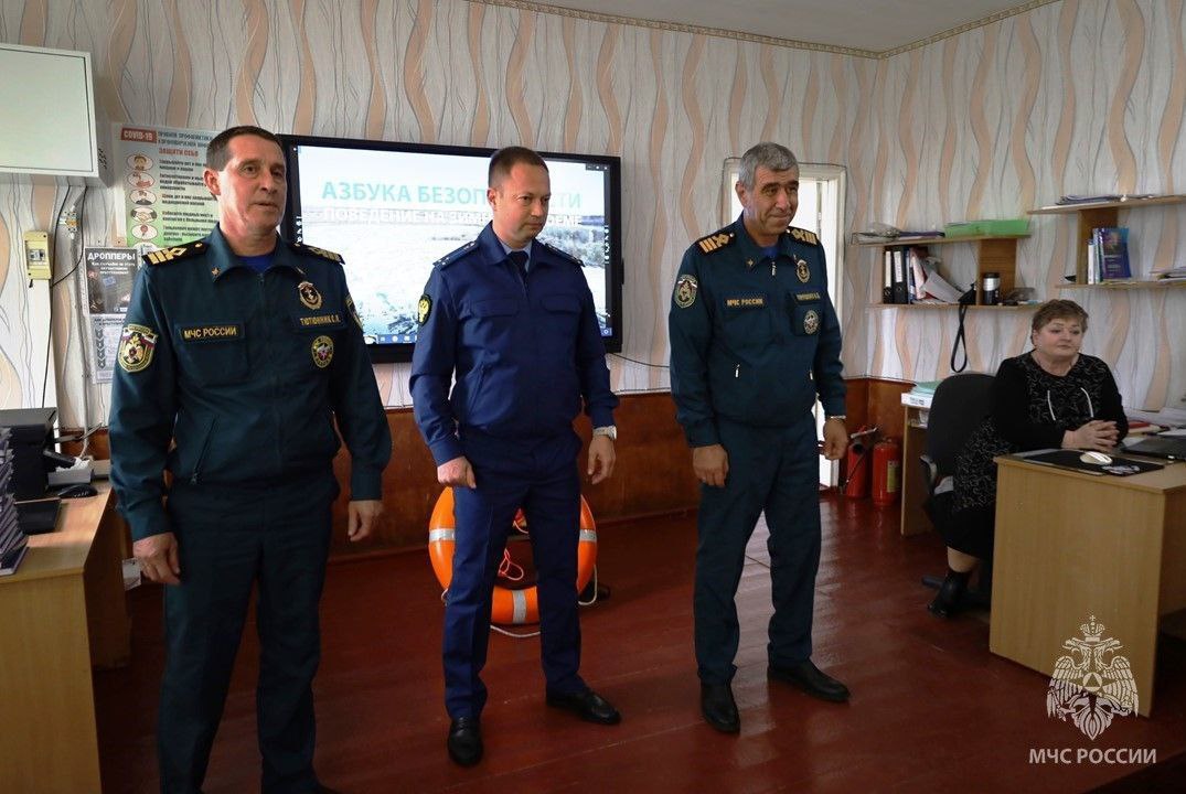 МЧС России для будущих спасателей