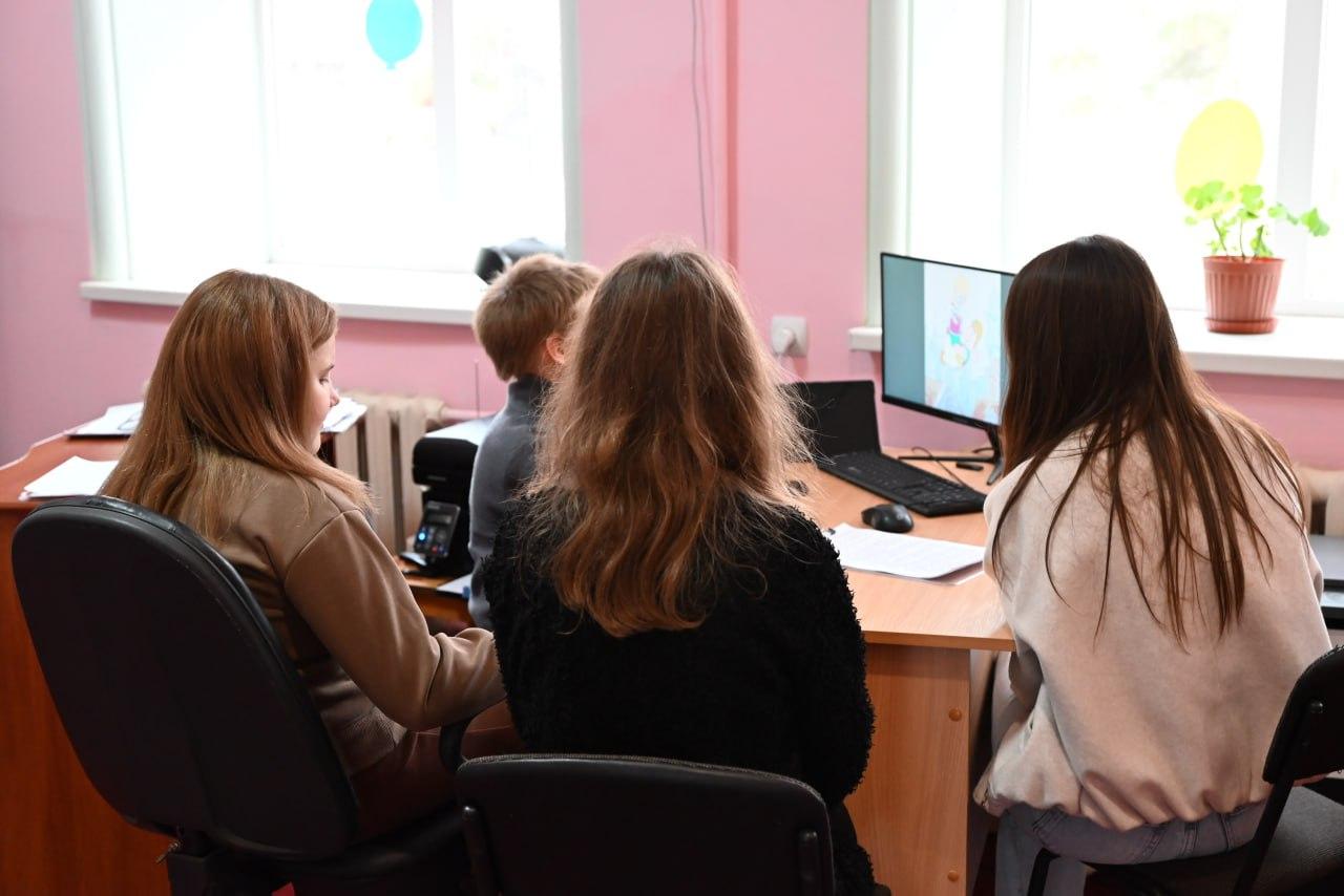 «Под книжным парусом»: в Скадовской детской библиотеке провели литературную викторину