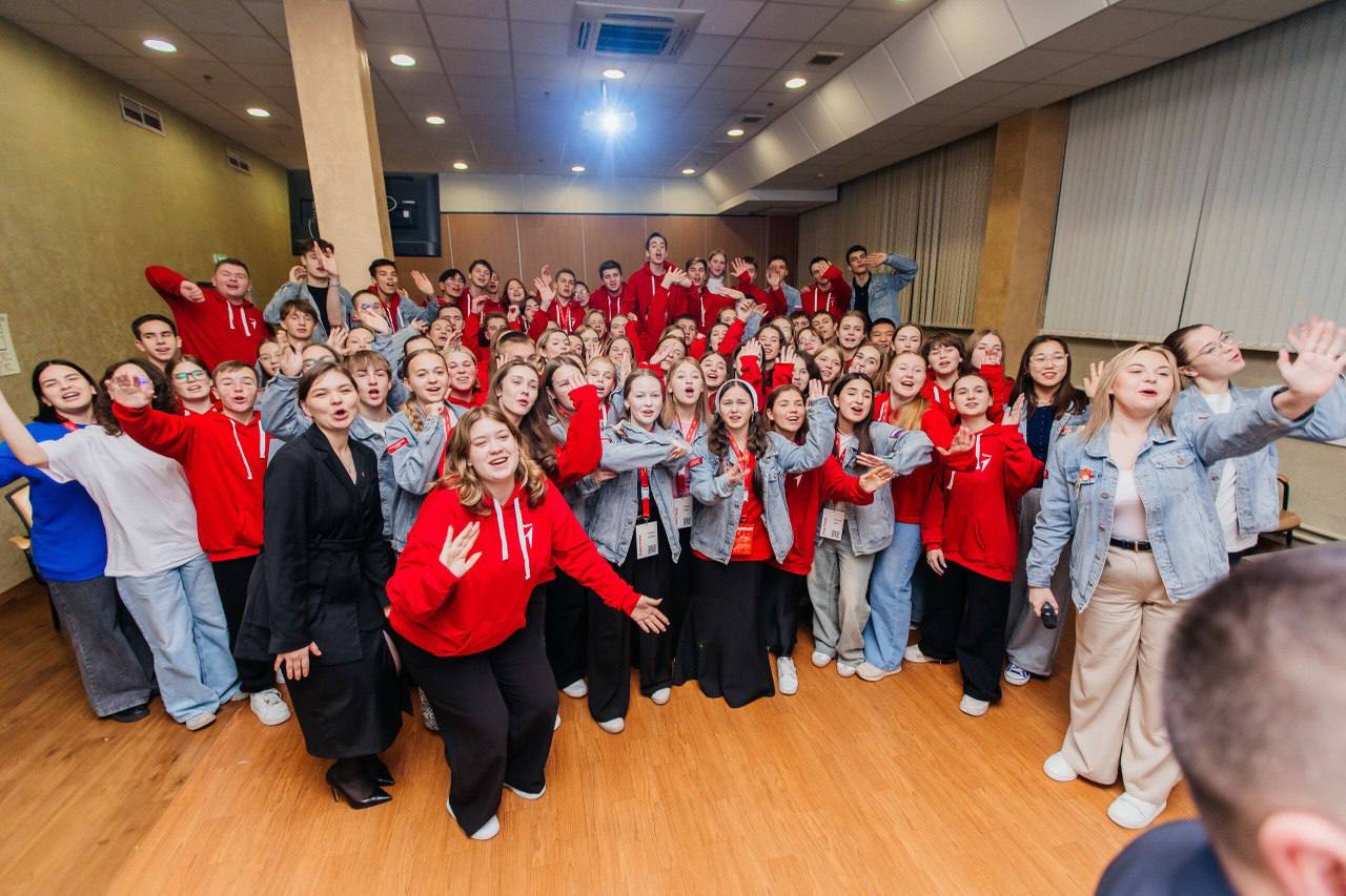 Сегодня участники Федерального Совета Первых II созыва провели очное заседание, на котором обсудили важные вопросы для дальнейшего развития Движения Первых Сегодня участники Федерального Совета Первых II созыва провели очное заседание, на котором обсудили важные вопросы для дальнейшего развития Движения Первых