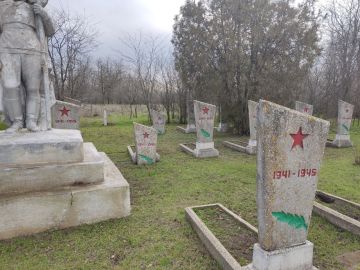 В Верхнерогачикском муниципальном округе произвели плановую уборку объектов культурного наследия