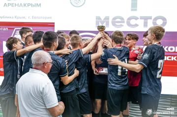             ""   2010-2011   (U-15)     !