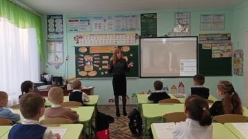 Активисты Движения Первых научились решать конфликты в рамках проекта «Разговоры о важном»