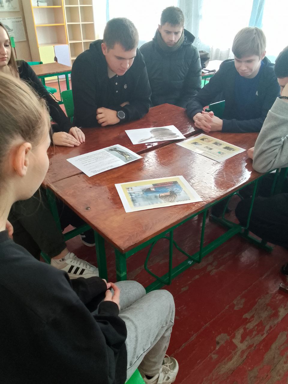 В рамках Всероссийского дня правовой помощи детям обучающиеся 9–11 классов ГБОУ ХО «Новоалександровская школа Нижнесерогозского района» приняли участие в круглом столе на тему «Права, обязанности и ответственность... В рамках Всероссийского дня правовой помощи детям обучающиеся 9–11 классов ГБОУ ХО «Новоалександровская школа Нижнесерогозского района» приняли участие в круглом столе на тему «Права, обязанности и ответственность...