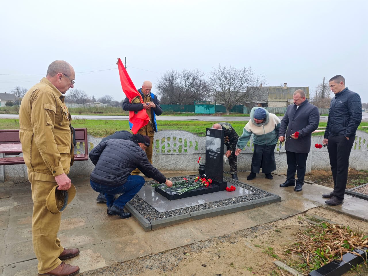 Открытие памятника воину-интернационалисту Открытие памятника воину-интернационалисту