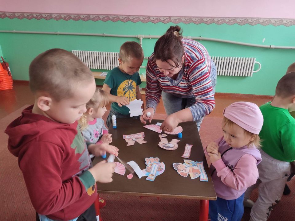 Сельские библиотеки Чаплинского муниципального округа отметили Всемирный день доброты Сельские библиотеки Чаплинского муниципального округа отметили Всемирный день доброты