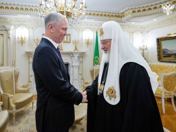 Владимир Сальдо поздравил Патриарха Московского и всея Руси Кирилла с днем рождения