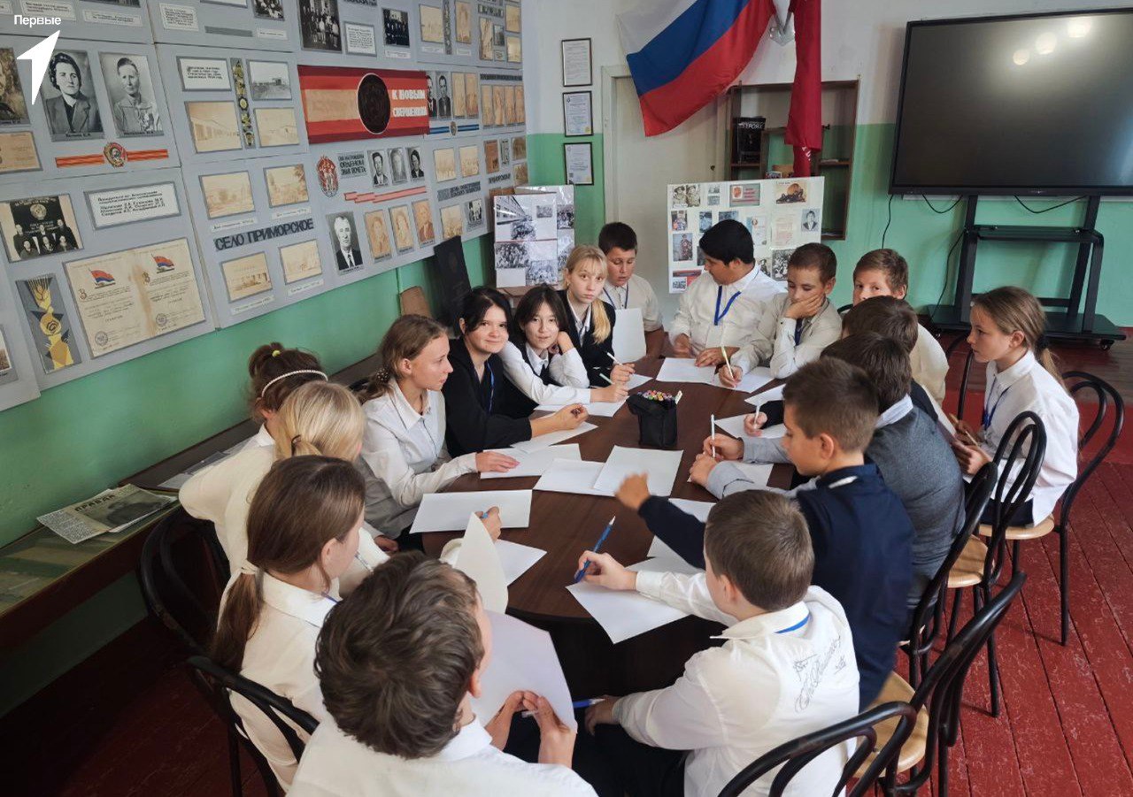 Активисты Движения Первых Приморской школы приняли участие в акции «Письмо солдату» Активисты Движения Первых Приморской школы приняли участие в акции «Письмо солдату»
