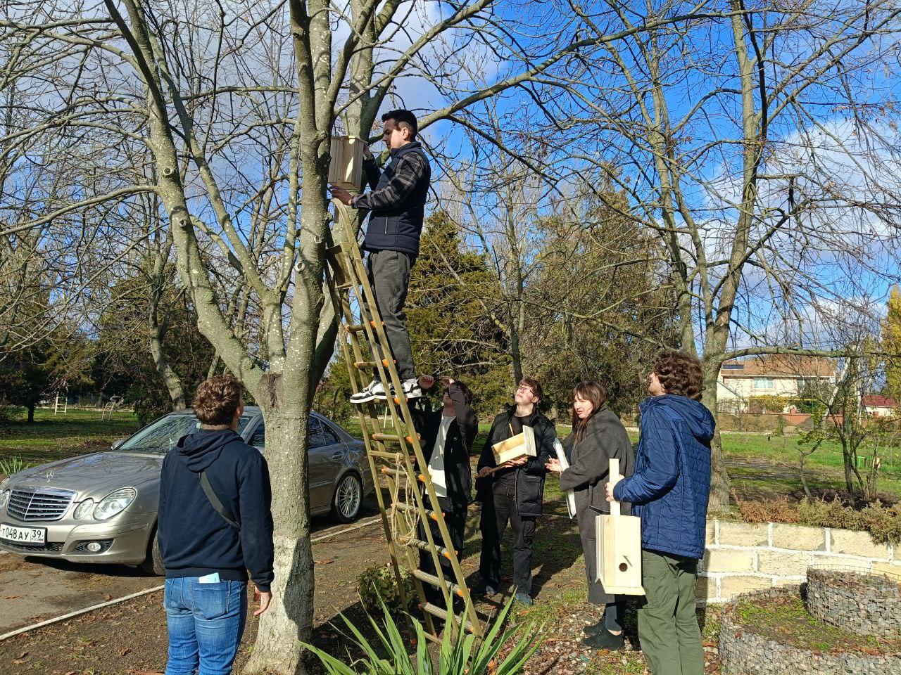 ХГПУ: акция «Сад Памяти: Голоса Птиц» ХГПУ: акция «Сад Памяти: Голоса Птиц»