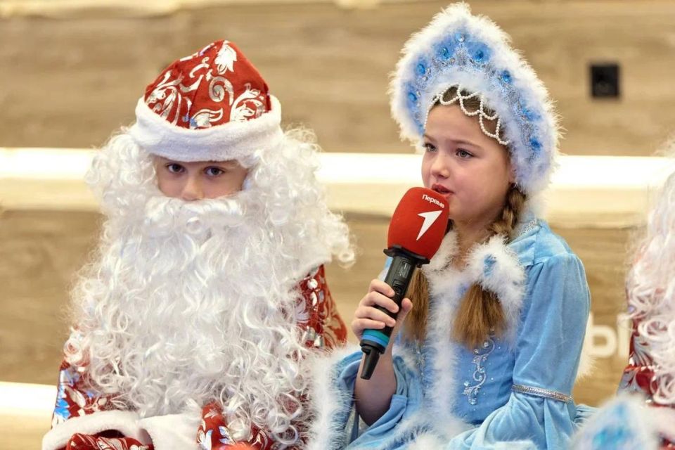Дали старт Всероссийской акции Движения Первых «Ёлка желаний» в сезоне 2025-2026 годов Дали старт Всероссийской акции Движения Первых «Ёлка желаний» в сезоне 2025-2026 годов