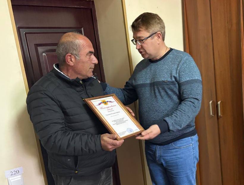 В Каховском округе наградили лучших аграриев В Каховском округе наградили лучших аграриев