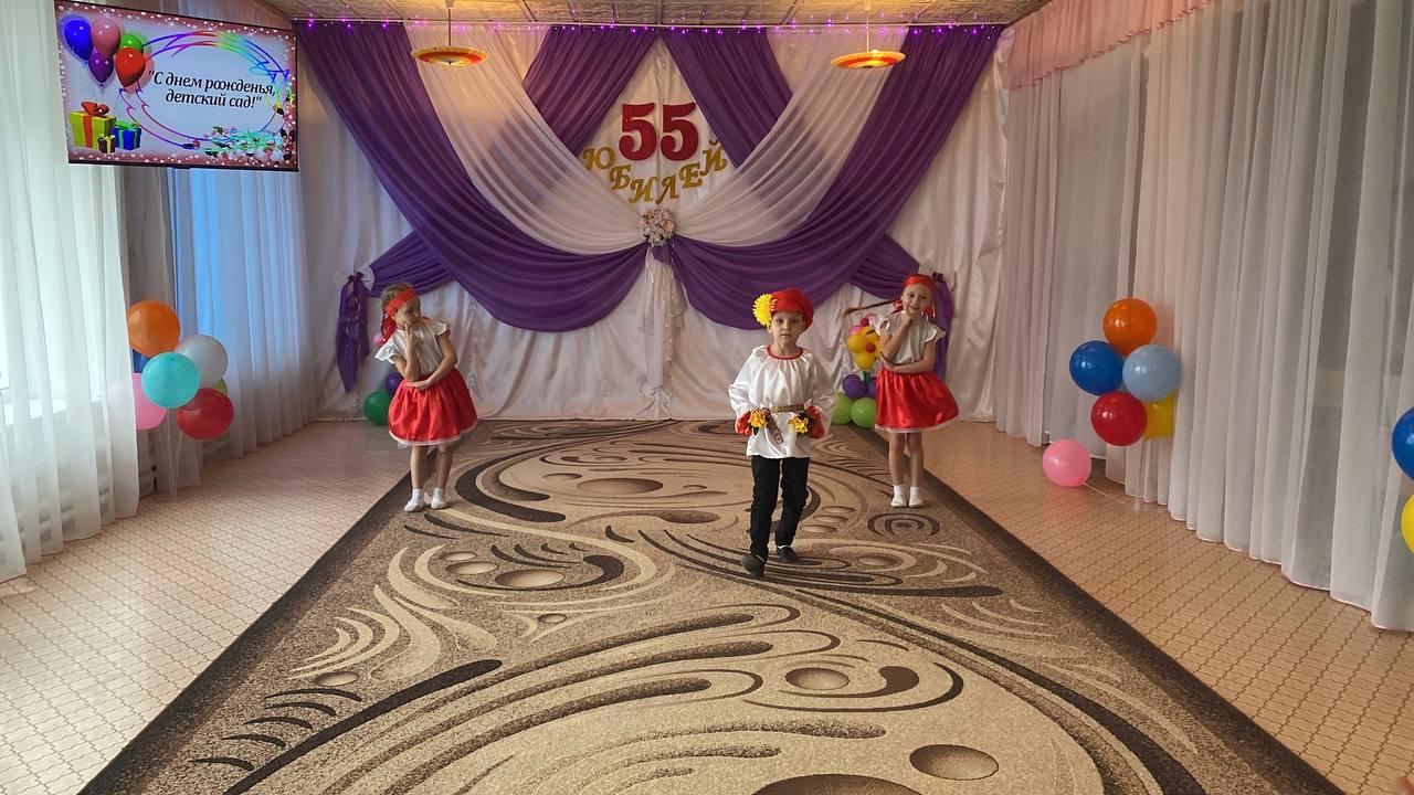 Мирненский ясли-сад "Калинка" Каланчакского района отметил свой юбилей Мирненский ясли-сад "Калинка" Каланчакского района отметил свой юбилей