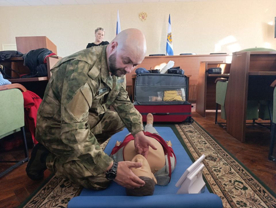 Центр «ВОИН» обучил сотрудников администрации Генического округа тактической медицине Центр «ВОИН» обучил сотрудников администрации Генического округа тактической медицине