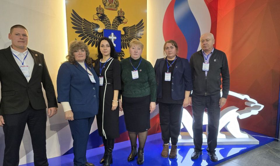 Надежда Бабешко: Вчера прошло торжественное мероприятие в г. Геническ, в ходе которого состоялась церемония награждения победителей конкурса «Народный депутат» Надежда Бабешко: Вчера прошло торжественное мероприятие в г. Геническ, в ходе которого состоялась церемония награждения победителей конкурса «Народный депутат»