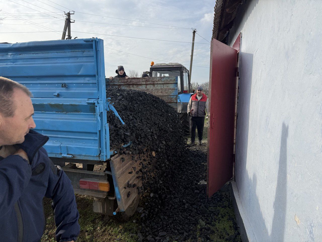 В Костогрызовский сельский клуб был доставлен уголь для отопления В Костогрызовский сельский клуб был доставлен уголь для отопления