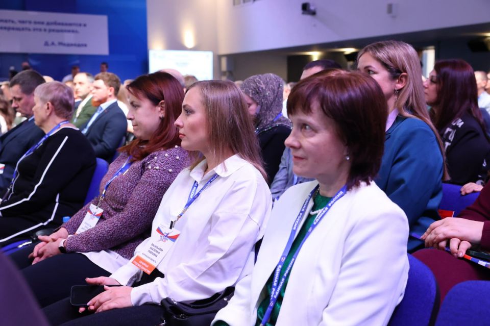 «Единая Россия» наградила лауреатов национальной премии «Человек труда» «Единая Россия» наградила лауреатов национальной премии «Человек труда»