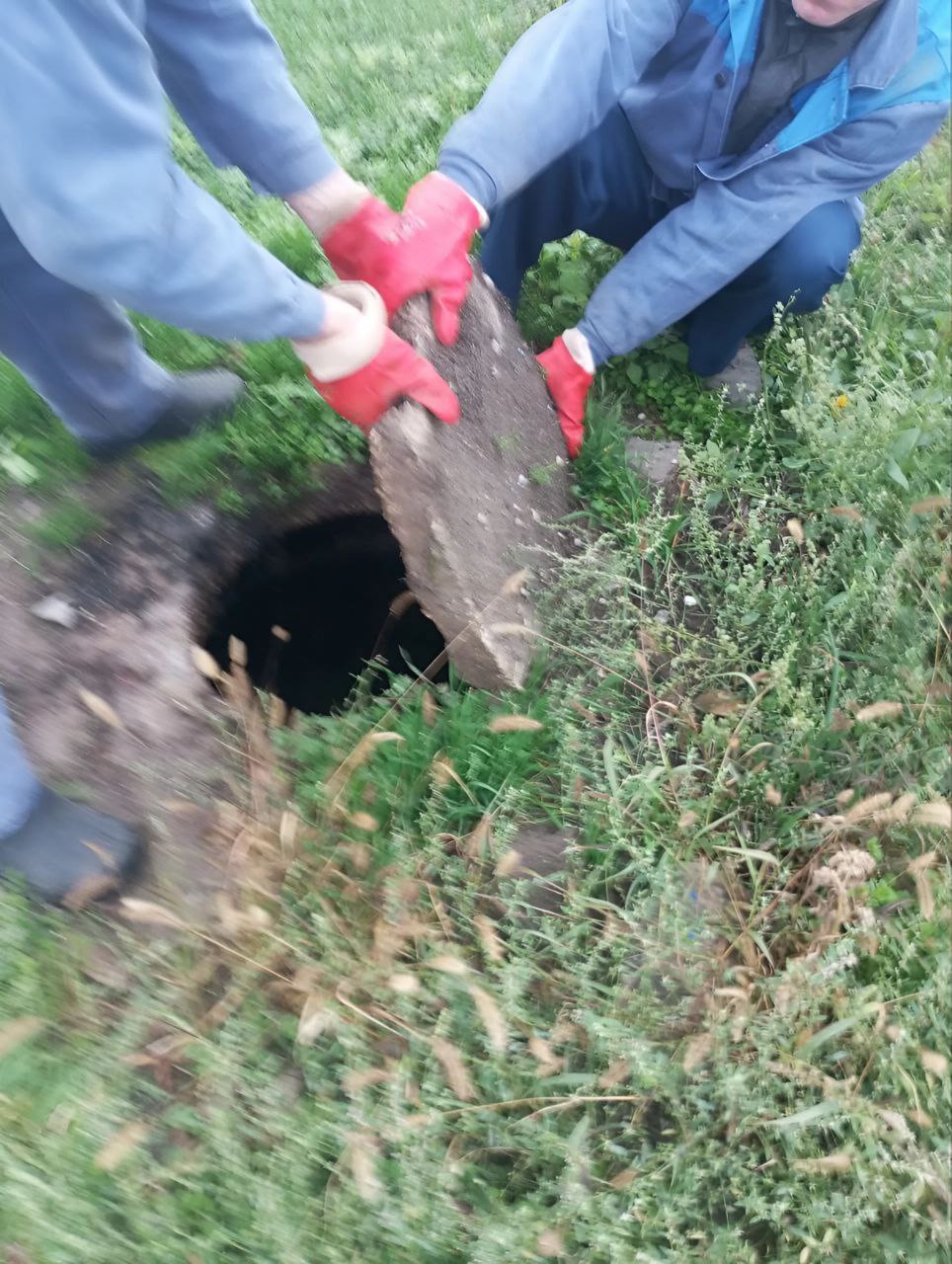 Специалистами Скадовского ТПУ были проведены работы по обслуживанию и ремонту коммунальных систем города Скадовска Специалистами Скадовского ТПУ были проведены работы по обслуживанию и ремонту коммунальных систем города Скадовска