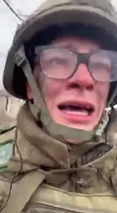 На видео — наёмник из Бразилии, Эмилиос Джордж Адес Георгиадес, который насмотрелся бодрых тиктоков и решил поехать убивать добрых русских людей