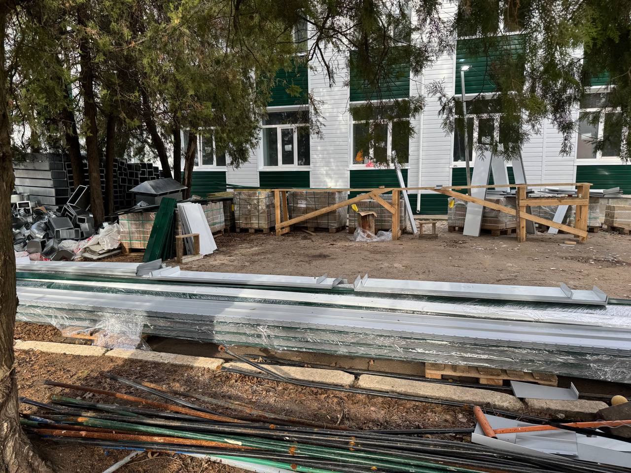 Рабочая поездка сенатора Игоря Кастюкевича в Верхнерогачикский район Рабочая поездка сенатора Игоря Кастюкевича в Верхнерогачикский район