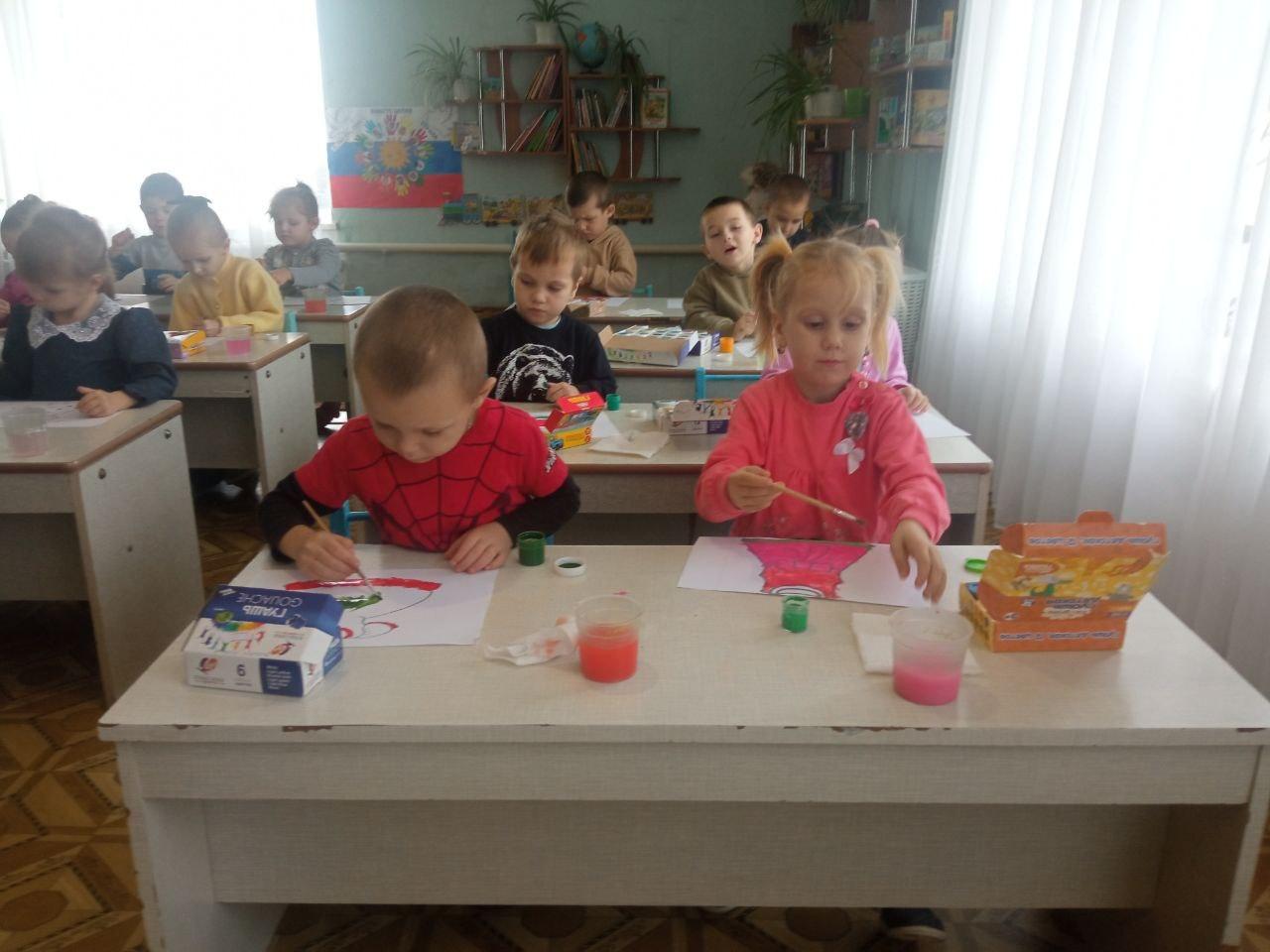 Педагогический коллектив и воспитанники Мирненского детского сада отметили 55-летие учреждения Педагогический коллектив и воспитанники Мирненского детского сада отметили 55-летие учреждения