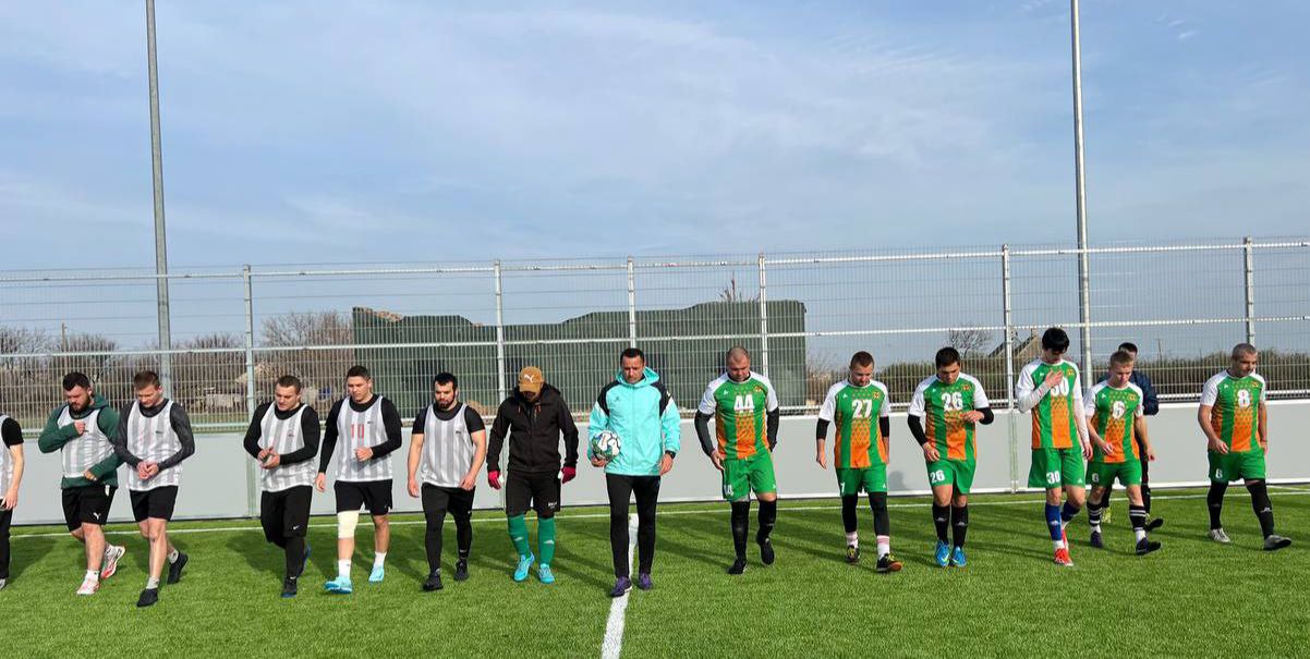 Футбольная команда "Каховка" одержала победу над "Алмазом" на чемпионате области