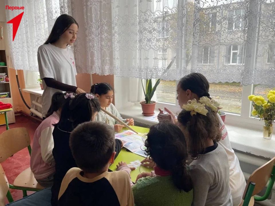 Первые Долматовской школы провели занятие ко Дню ребенка Первые Долматовской школы провели занятие ко Дню ребенка