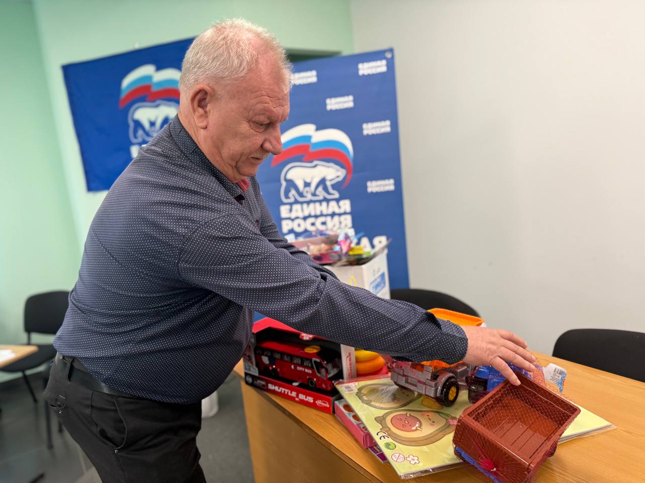 В Каланкчане присоединились к акции «Коробка храбрости» В Каланкчане присоединились к акции «Коробка храбрости»