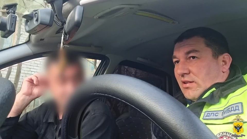 В Голопристанском округе госавтоинспекторы задержали водителя, повторно управлявшего автомобилем в состоянии опьянения