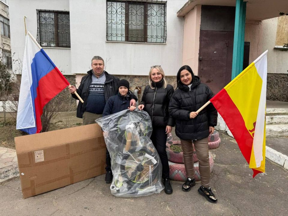 Загадывай желание! Стартовал новый сезон акции «Ёлка желаний» Загадывай желание! Стартовал новый сезон акции «Ёлка желаний»
