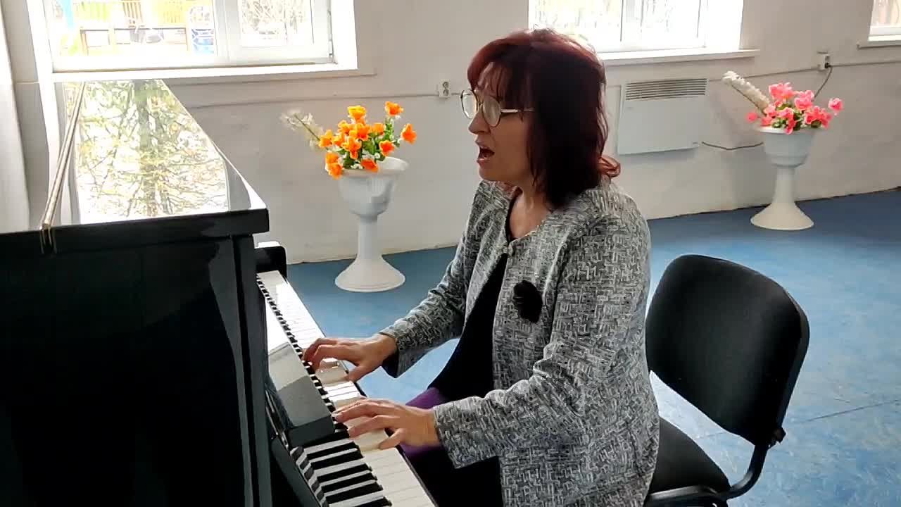 Нижнесерогозский центр культуры и досуга принял участие во Всероссийском конкурсе исполнительского мастерства «Есенин — вечный образ»